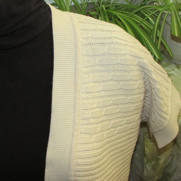 Peter Nygard Petites Cropped Knit Cardigan Sweater Shrug - Picture 4 of 12